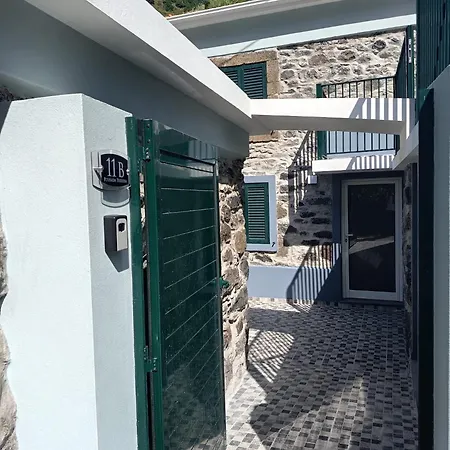 Apartamento Teixeira 11b